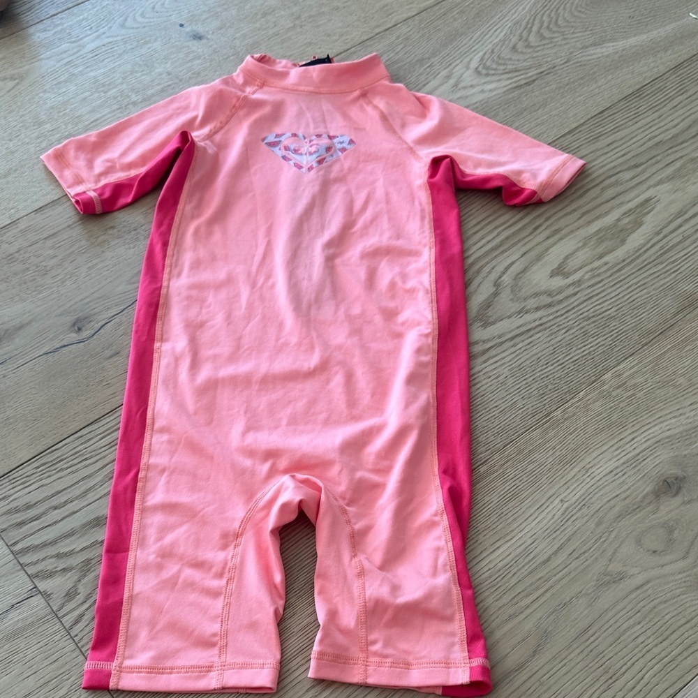 Roxy Kids Coral and Pink Swim Rashguard 7 girls
